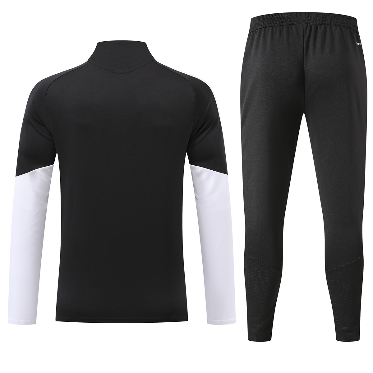 Liverpool 1/4 Zipper Sweat Kit(Top+Pants) Black 2026/27 (back view)