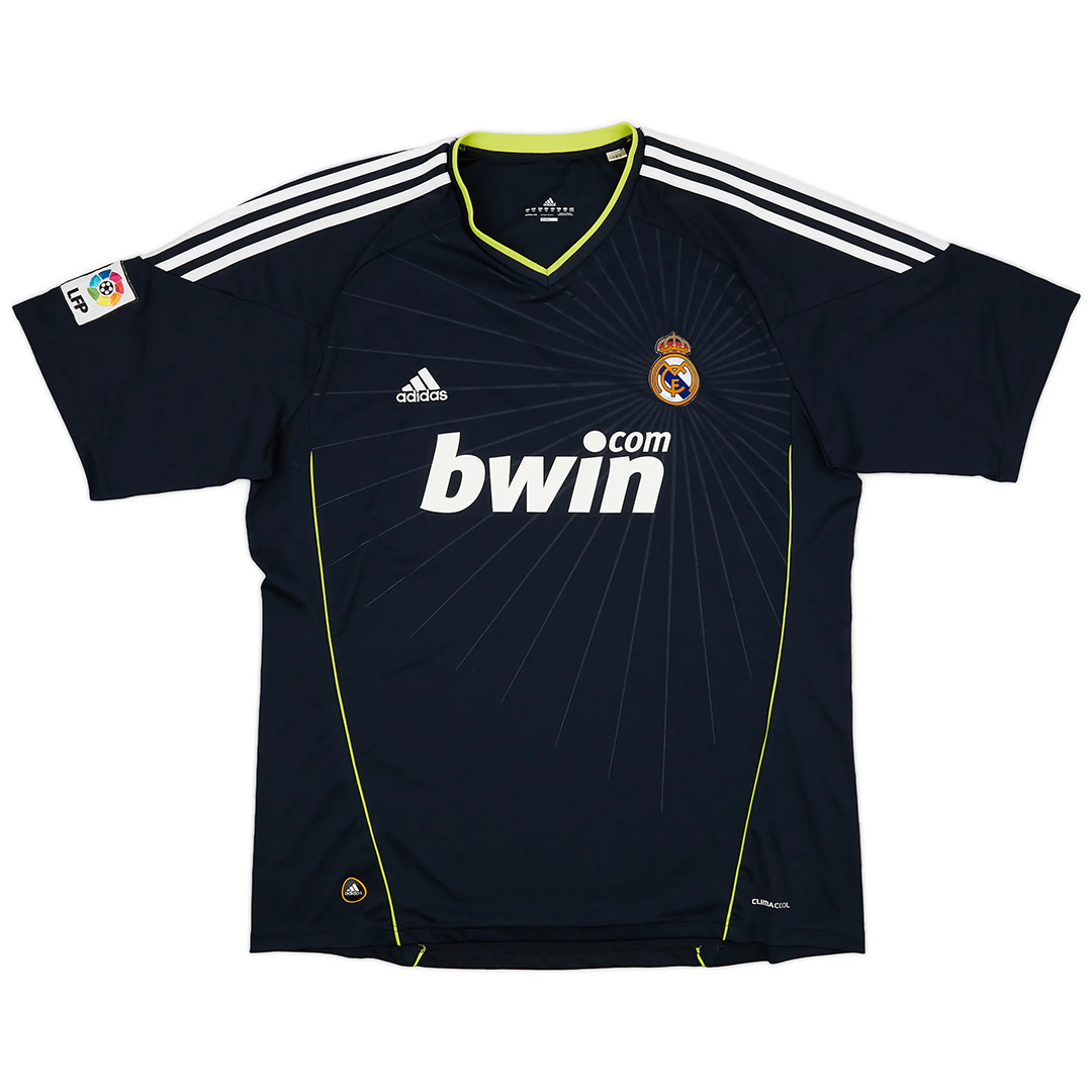 Özil #23 Retro Real Madrid Away Jersey 2010/11 (back view)
