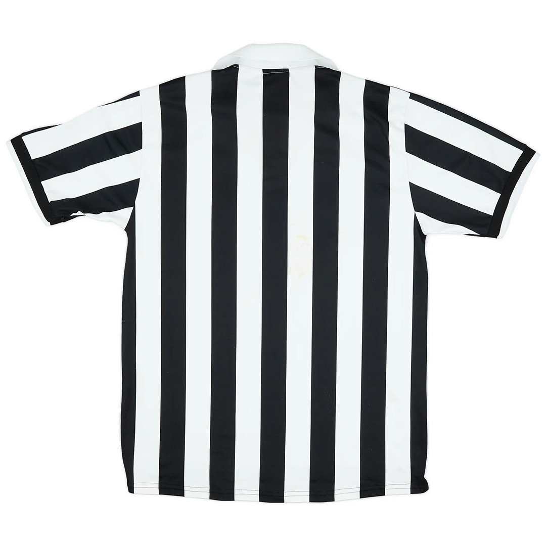 Retro Juventus Home Jersey 1998/99 (back view)