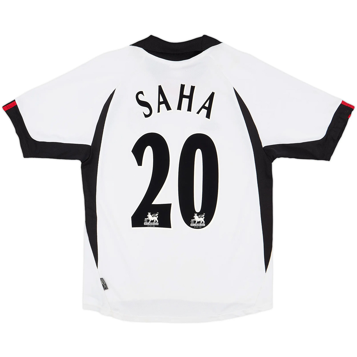 Saha #20 Retro Fulham Home Jersey 2001/02