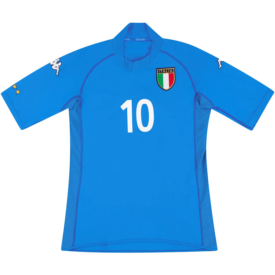 TOTTI #10 Retro Italy Home Jersey World Cup 2002 (back view)
