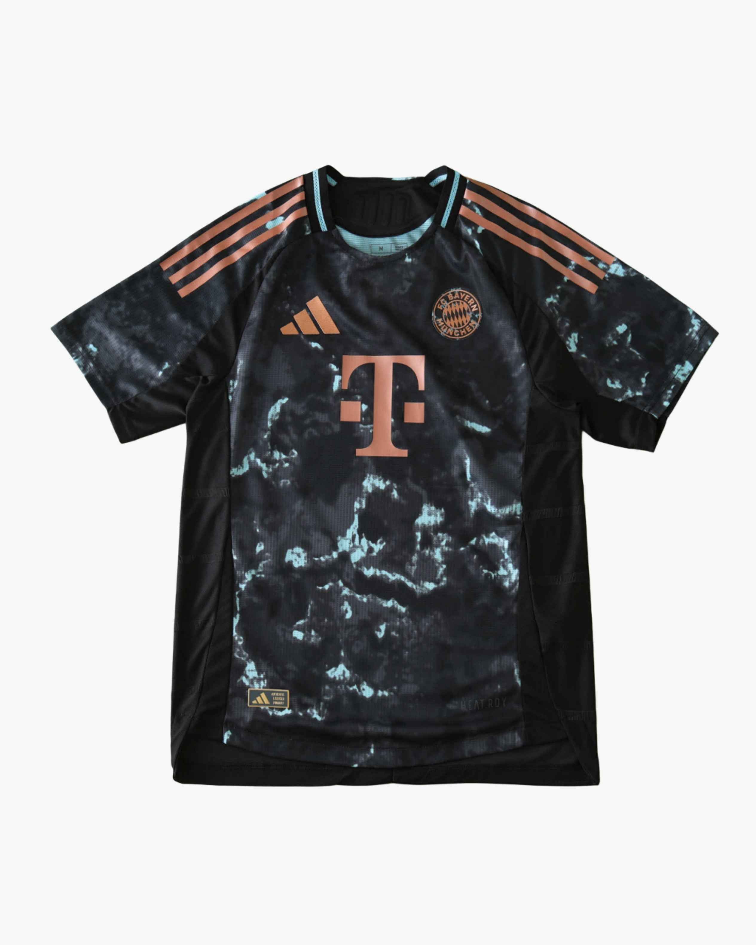 BAYERN MUNICH AWAY 2024/25 — premium football kit from Don's Jerseys